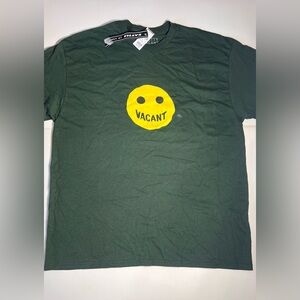 BRAND NEW WITH TAGS!! Pretty Vacant tee-shirt XL